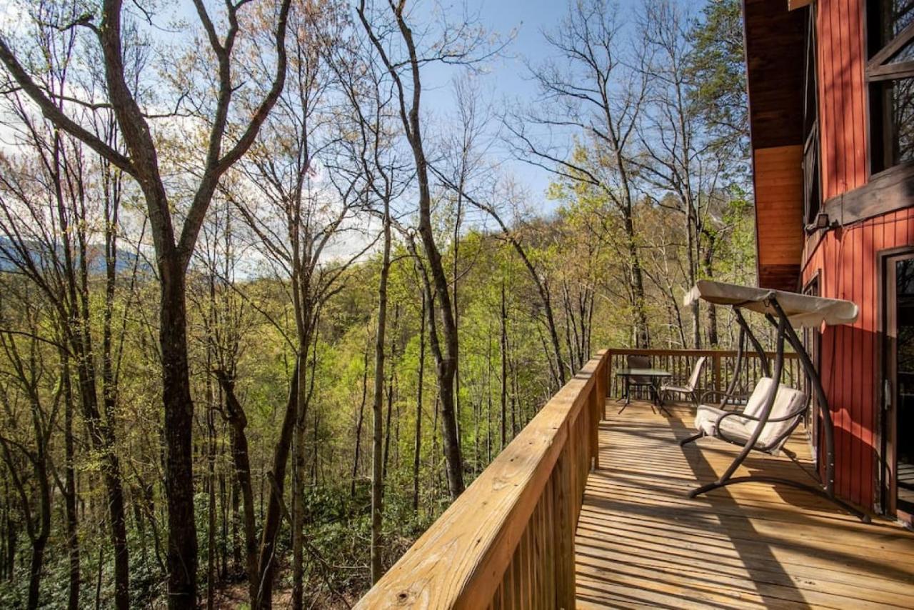 Bear View Chalet With Hot Tub And Near Ober แกตลิงเบิร์ก ภายนอก รูปภาพ